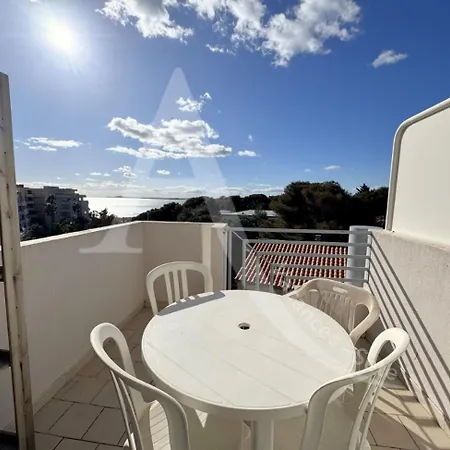 Avec Balcon Et Parking A 2 Pas Des Plages Apartament