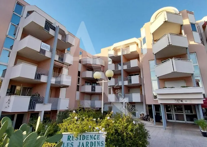 Avec Balcon Et Parking A 2 Pas Des Plages Appartamento